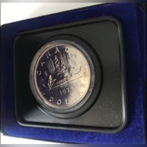 Collectible coin 
1975 One Dollar Nickel